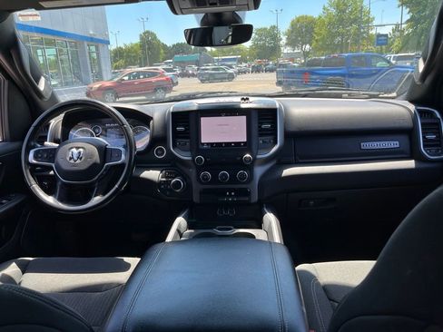 Used 2022 RAM 1500 Big Horn AWD/4WD image 38