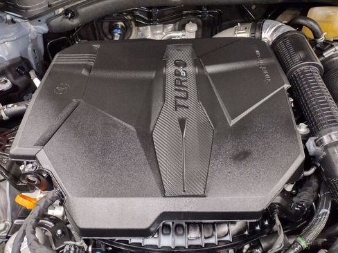 Used 2025 Hyundai Santa Fe SE image 9