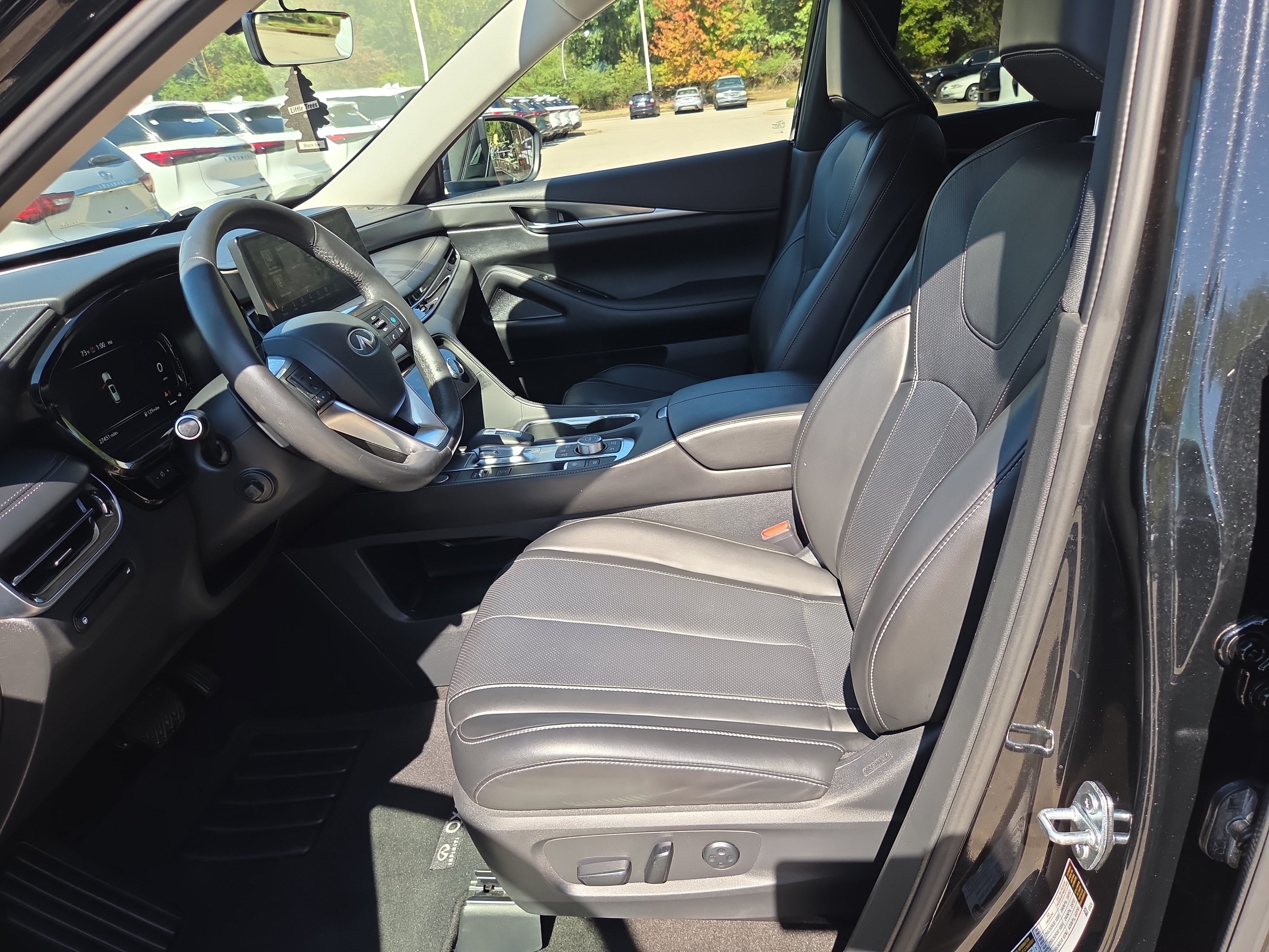 Used 2024 INFINITI QX60 Luxe FWD image 5