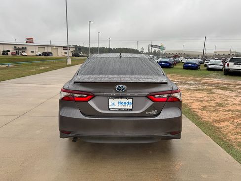 Used 2023 Toyota Camry LE image 7