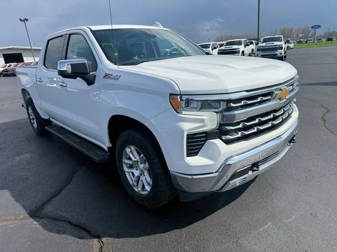 Used 2022 Chevrolet Silverado 1500 LTZ w/ Z71 Off-Road Package image 7