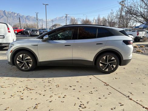 Used 2021 Volkswagen ID.4 Pro w/ ID.4 Protection Package image 11