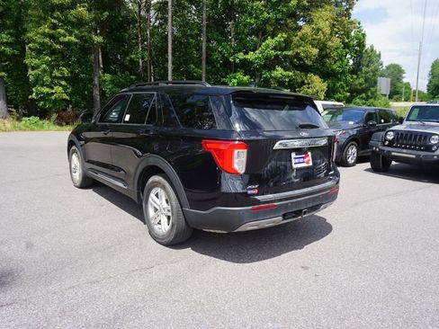 Used 2021 Ford Explorer XLT w/ Equipment Group 202A AWD/4WD image 20