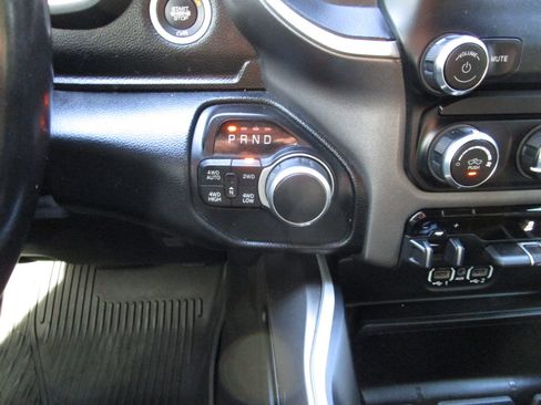 Used 2021 RAM 1500 Lone Star image 15