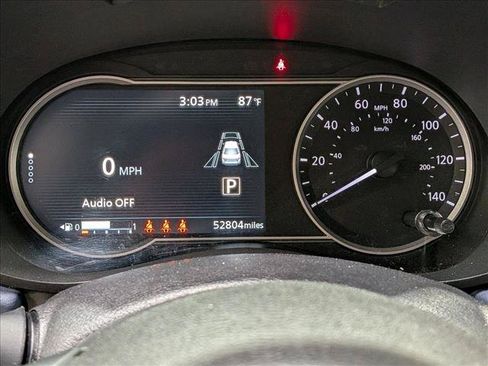 Used 2024 Nissan Versa SV FWD image 10