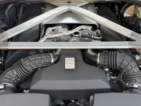 Used 2020 Aston Martin V8 Vantage Coupe RWD image 19