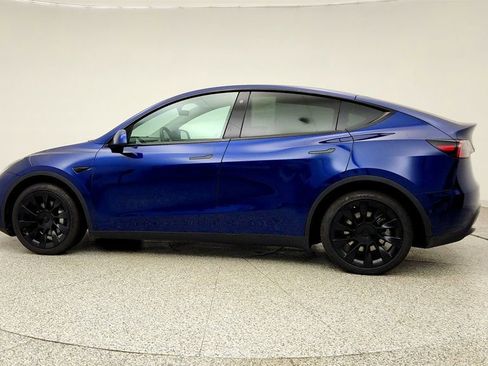 Used 2022 Tesla Model Y Long Range AWD/4WD image 8