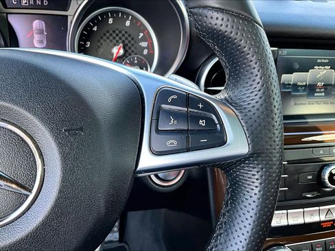 Certified 2020 Mercedes-Benz SLC 300 image 22