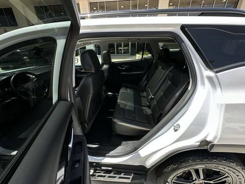 Certified 2022 GMC Terrain AT4 w/ Infotainment Package II AWD/4WD image 30