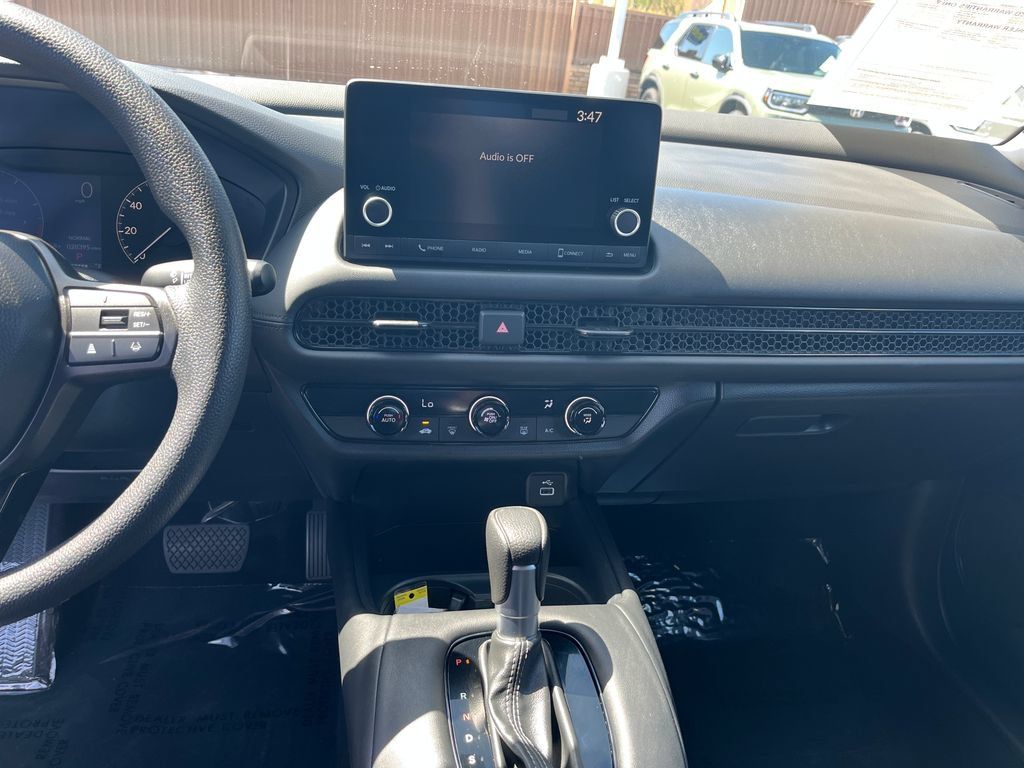 Certified 2024 Honda HR-V LX image 17