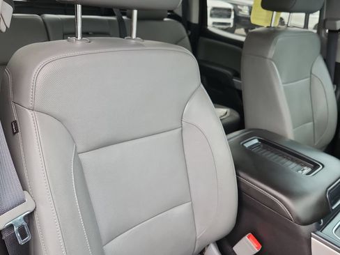 Used 2018 Chevrolet Silverado 1500 LTZ Z71 w/ LTZ Plus Package AWD/4WD image 17