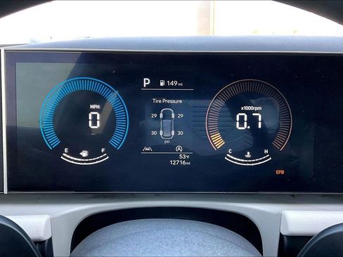 Used 2025 Hyundai Tucson SE image 20