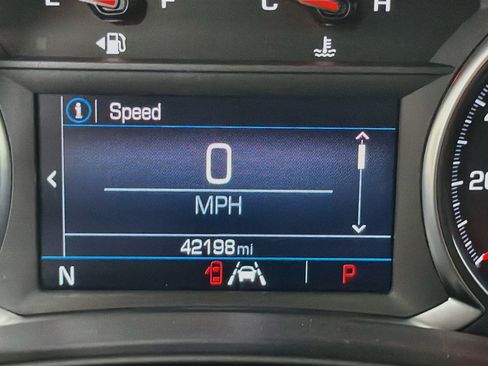 Used 2024 GMC Terrain SLE FWD image 18