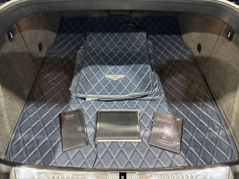 Used 2015 Bentley Flying Spur W12 image 16