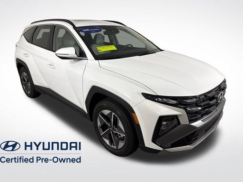 Used 2025 Hyundai Tucson SEL FWD image 1