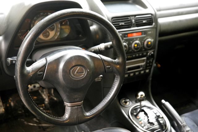 Used 2003 Lexus IS 300 RWD image 7