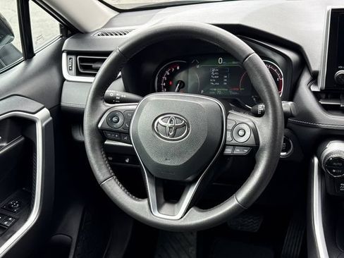 Used 2025 Toyota RAV4 XLE w/ Weather Package AWD/4WD image 19