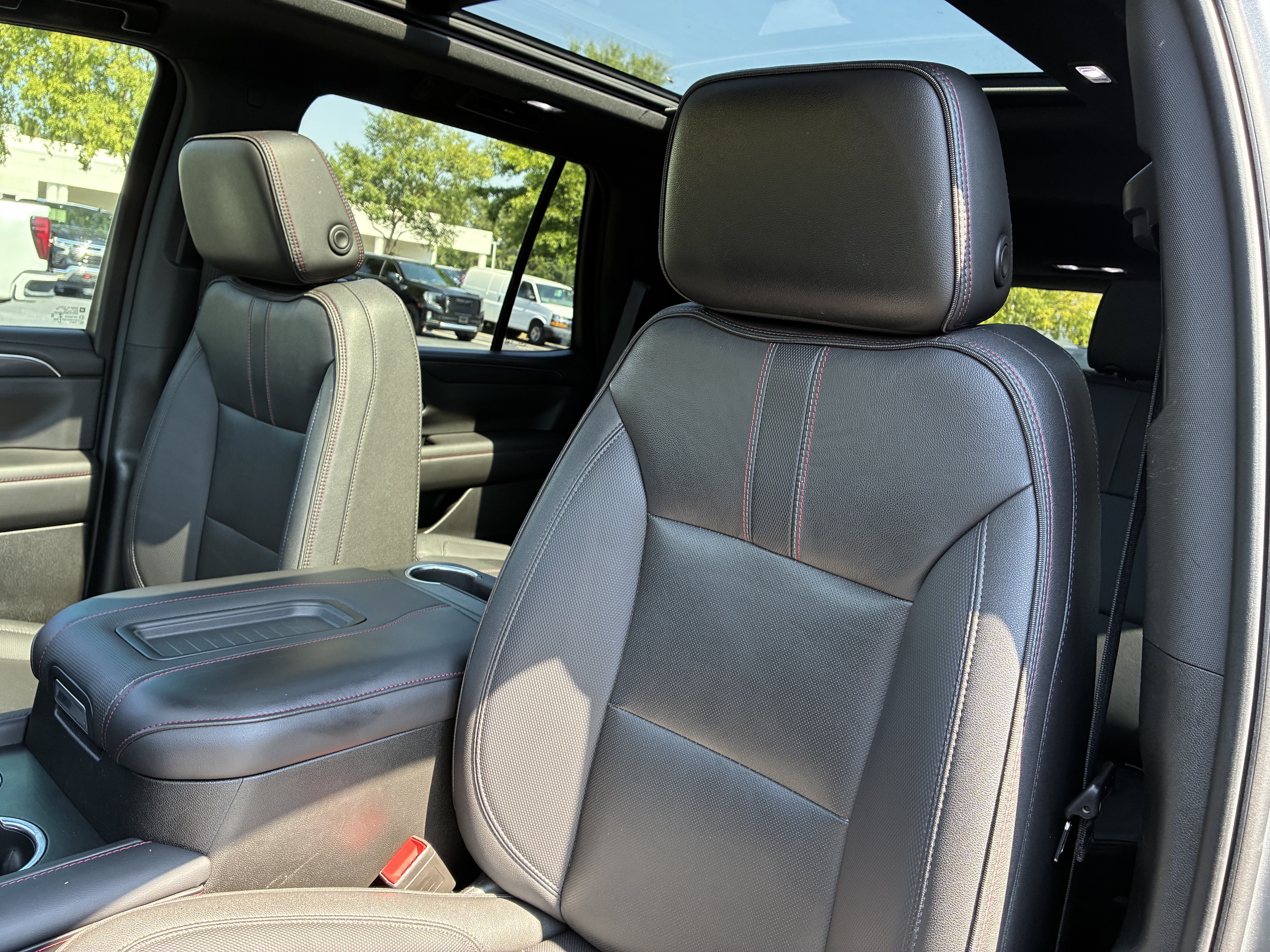 Used 2023 Chevrolet Tahoe RST AWD/4WD image 22