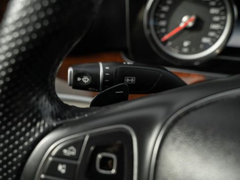 Used 2018 Mercedes-Benz E 300 E 300 4MATIC Sedan 4D image 20