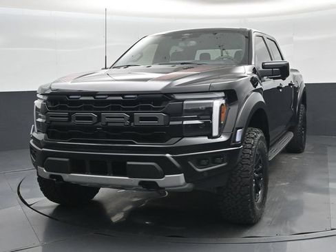 Used 2025 Ford F150 Raptor AWD/4WD image 32