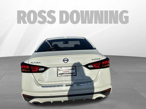 Used 2020 Nissan Altima 2.5 Platinum FWD image 5