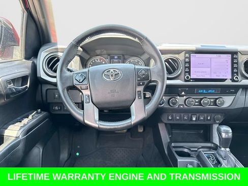 Used 2021 Toyota Tacoma TRD Off-Road w/ Technology Package AWD/4WD image 17