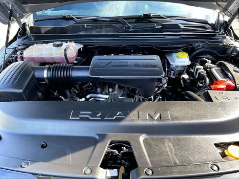 Used 2025 RAM 1500 Big Horn AWD/4WD image 29