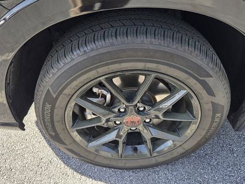 Used 2024 Honda HR-V EX-L image 11