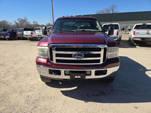 Used 2006 Ford F250 Lariat image 13