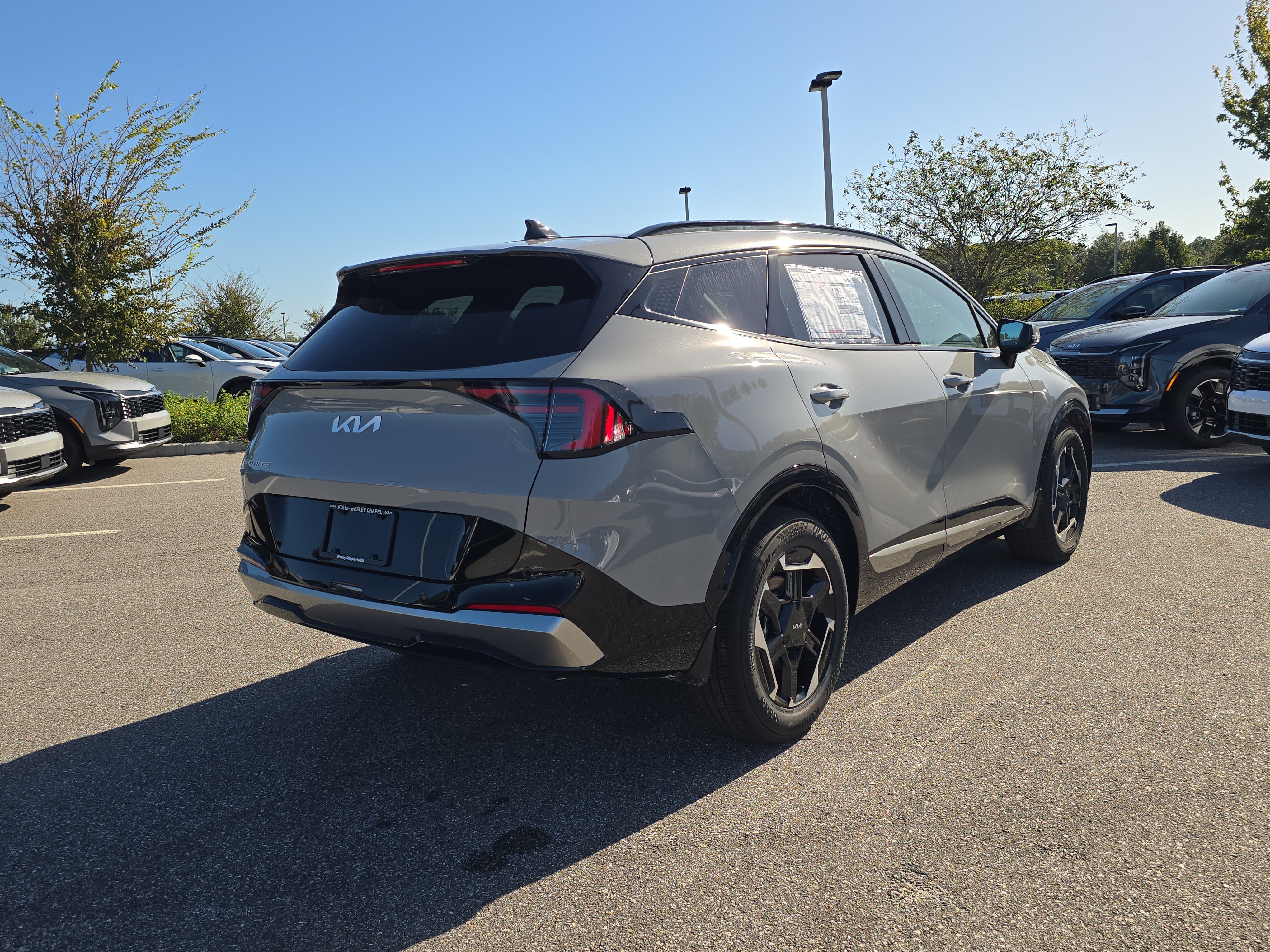 New 2027 Kia Sportage SX FWD image 8