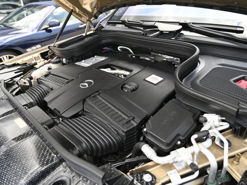 Used 2023 Mercedes-Benz Maybach GLS 600 4MATIC image 70