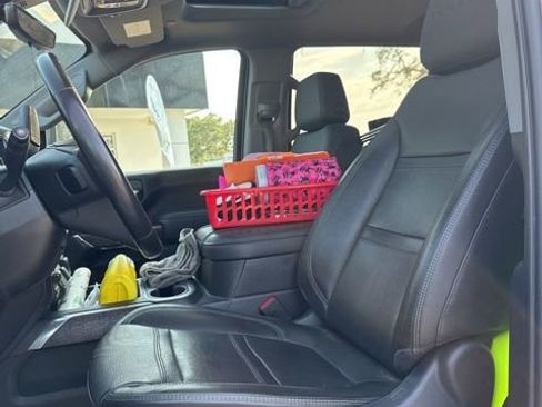 Used 2023 GMC Sierra 2500 Denali w/ Denali Ultimate Package image 4