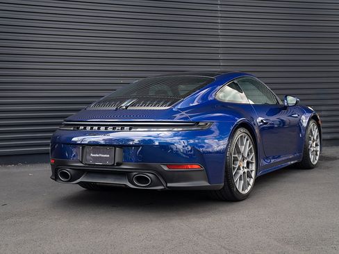 Certified 2025 Porsche 911 Carrera image 29