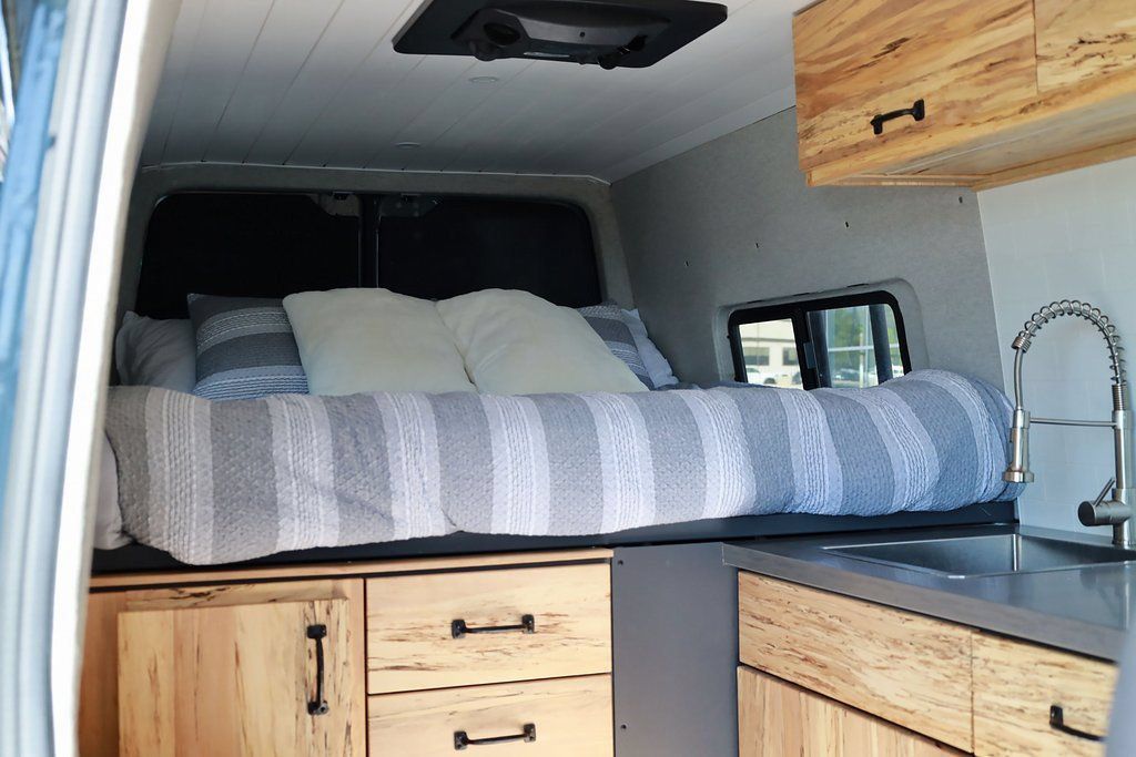 Used 2022 Mercedes-Benz Sprinter 2500 image 21