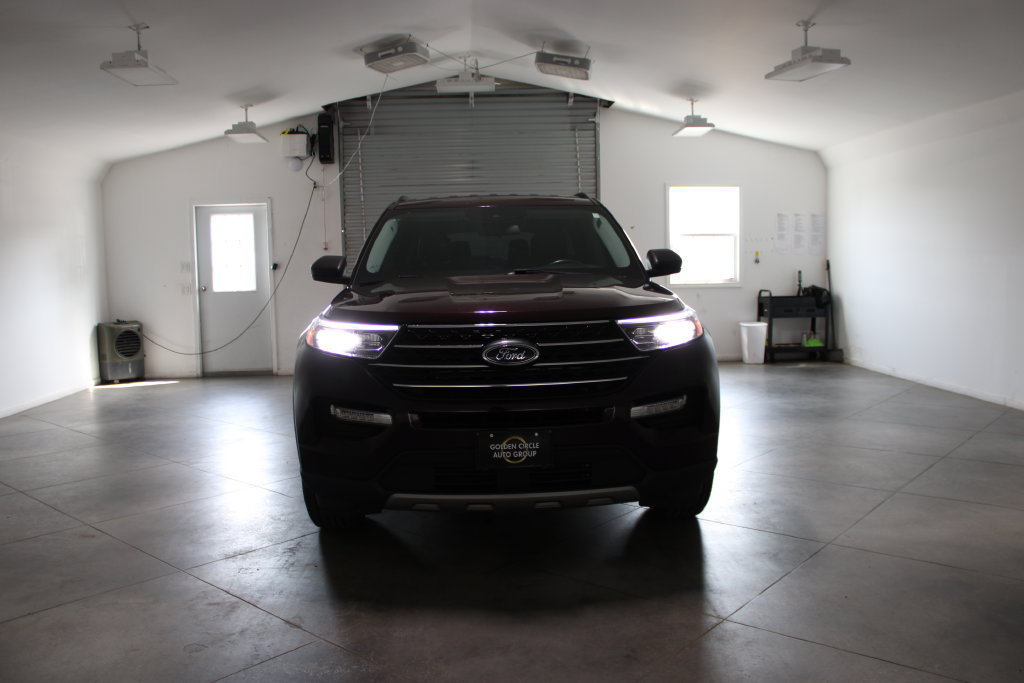 Used 2023 Ford Explorer XLT w/ Equipment Group 202A AWD/4WD image 53