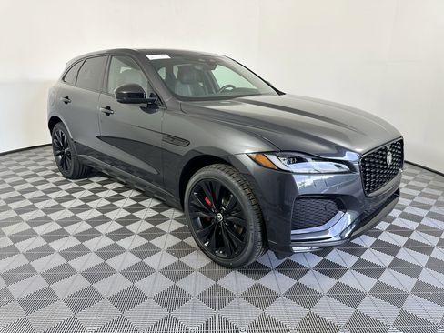 Used 2026 Jaguar F-PACE R-Dynamic S AWD/4WD image 6