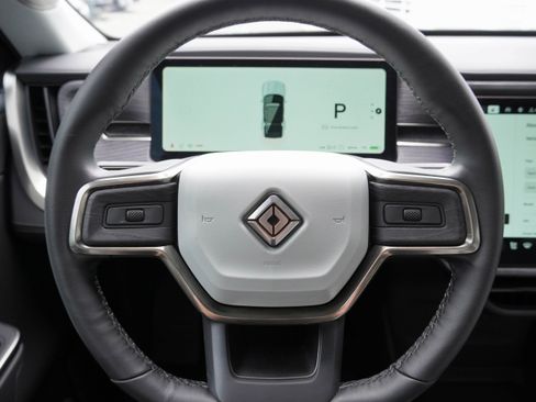 Used 2025 Rivian R1S Adventure AWD/4WD image 16