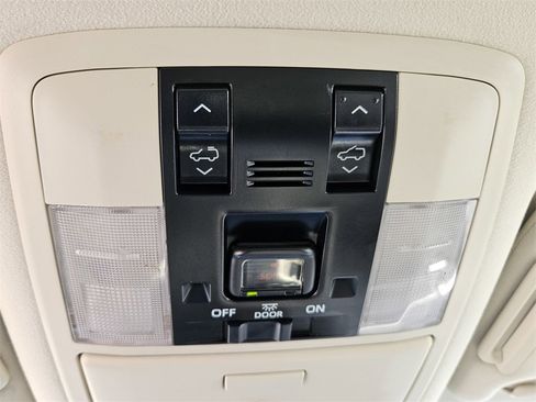 Used 2022 Lexus GX 460 Premium image 24