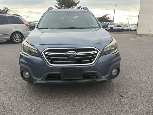 Used 2018 Subaru Outback 3.6R Limited image 16