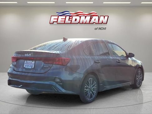 Used 2024 Kia Forte GT-Line w/ GT-Line Premium Package FWD image 6
