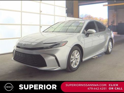 Used 2025 Toyota Camry LE w/ Convenience Package image 1