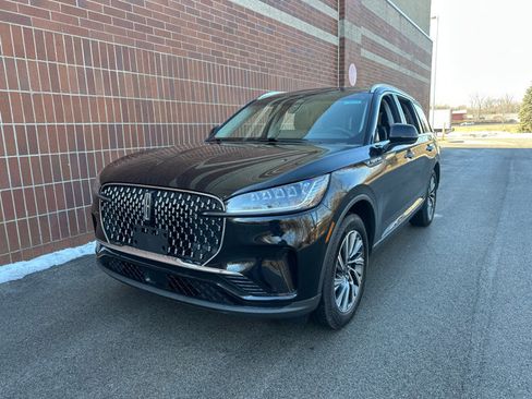 Used 2025 Lincoln Aviator AWD w/ Equipment Group 101A image 4