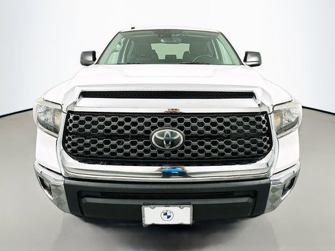 Used 2018 Toyota Tundra SR5 w/ SR5 Upgrade Package RWD image 2