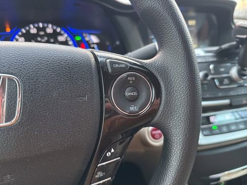 Used 2014 Honda Accord Hybrid Sedan image 14