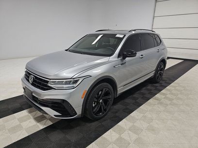 Used 2024 Volkswagen Tiguan SE R-Line