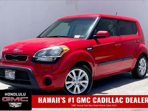 Used 2013 Kia Soul FWD image 1