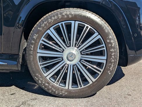 Used 2021 Mercedes-Benz Maybach GLS 600 4MATIC image 32