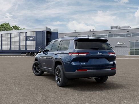 New 2026 Jeep Grand Cherokee L Limited w/ Limited Altitude Package AWD/4WD image 3