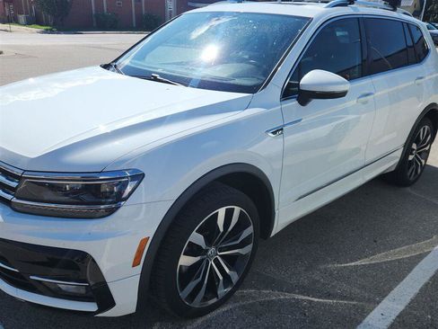 Used 2019 Volkswagen Tiguan SEL Premium R-Line AWD/4WD image 10