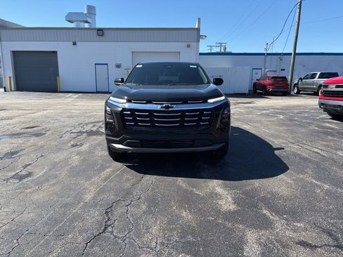 New 2026 Chevrolet Equinox LT w/ Convenience Package II image 2